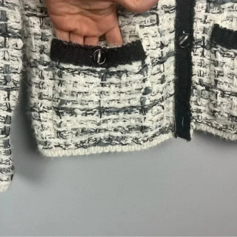 Sioni Knit Button Front Cardigan Size L - Picture 3 of 9